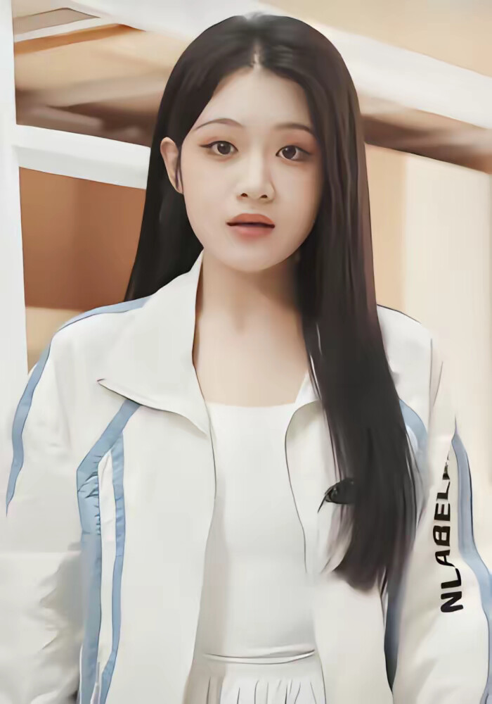 《困在女生宿舍，我空间有自助餐厅》剧照