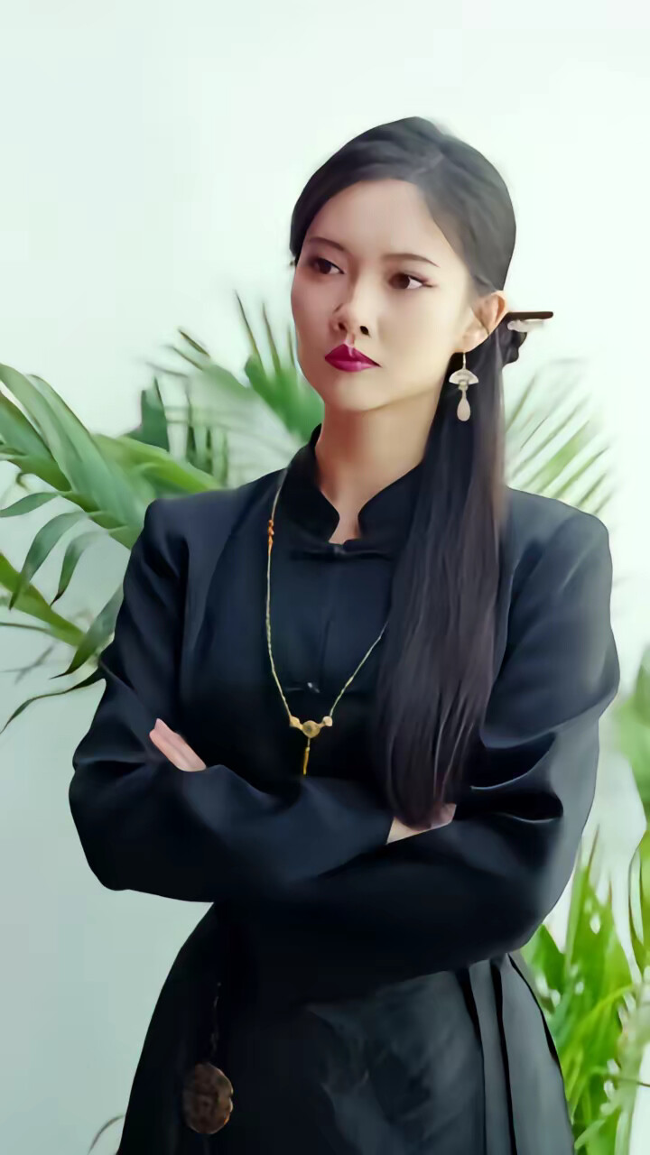 《唯有见你是青山》剧照