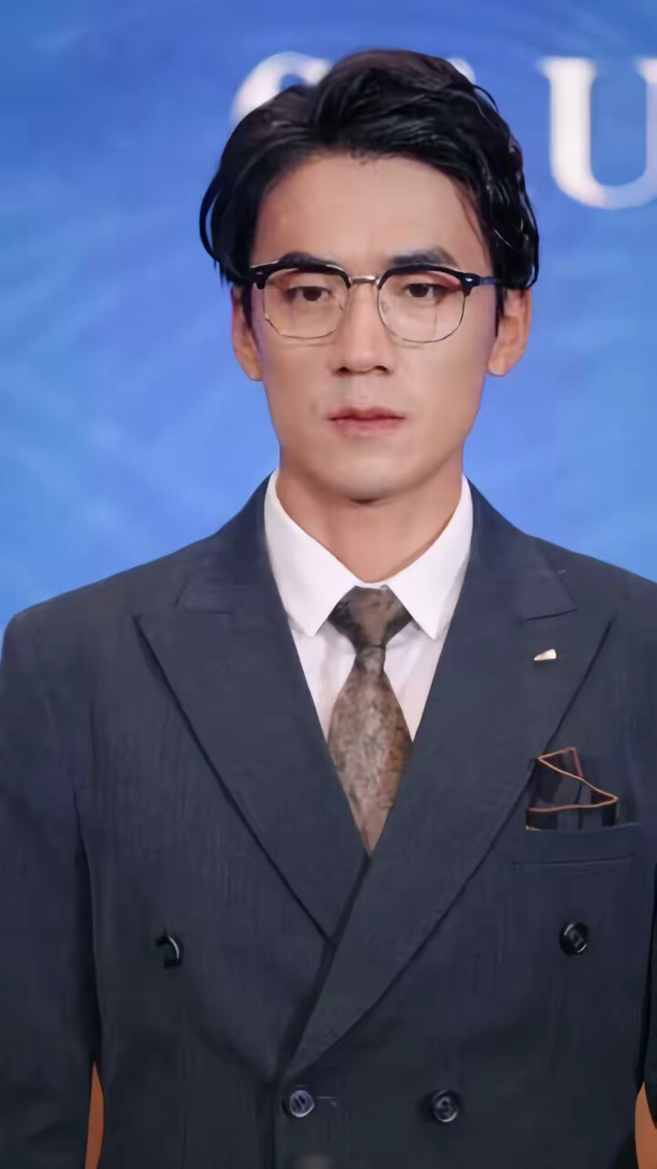 《我携铸剑荣光归来时》剧照