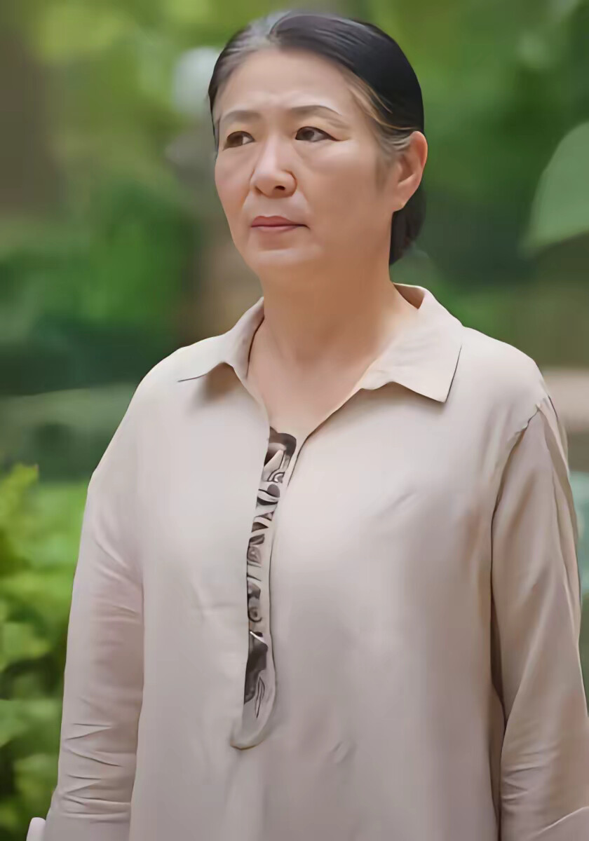 《偏心的妈妈》剧照