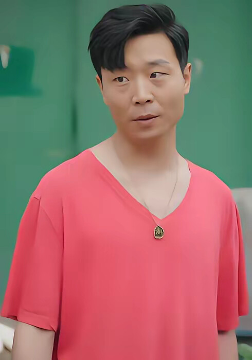 《灵泉觉醒，我变全村财神爷》剧照