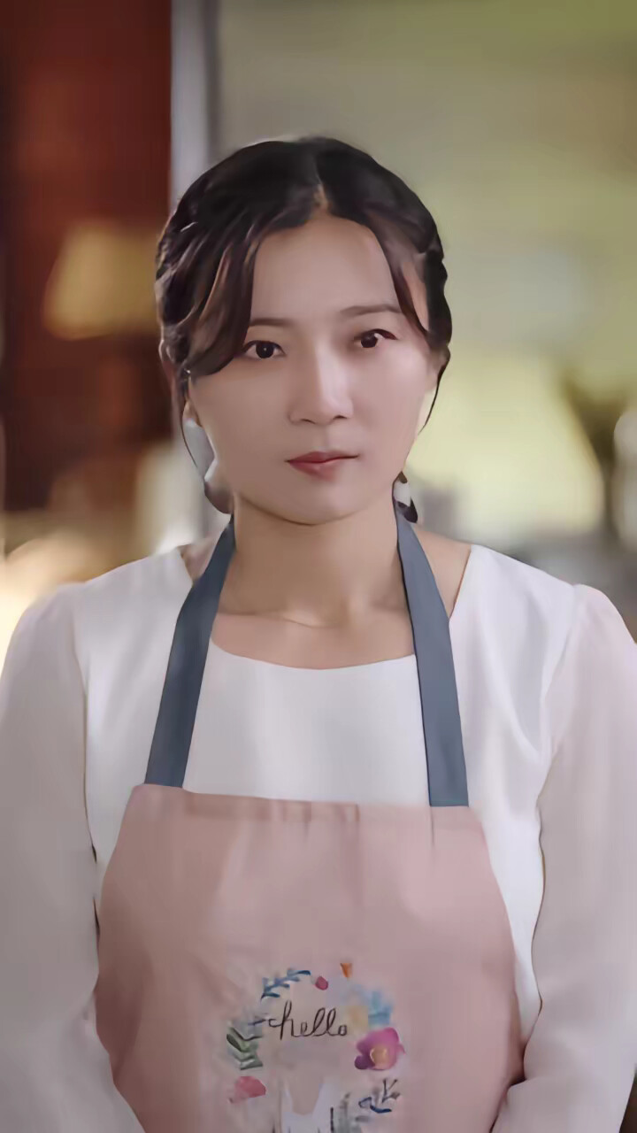 《他发工资，我发收购函》剧照