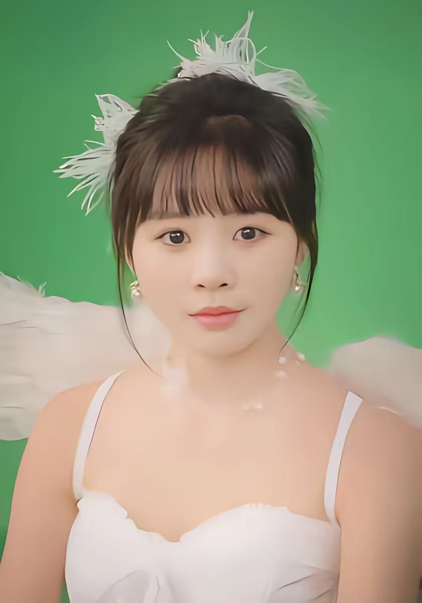 《开局直播毒鸡汤，差点笑死观众》剧照