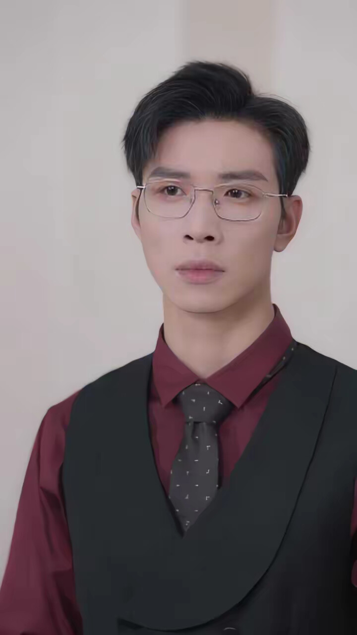 《她非良人》剧照