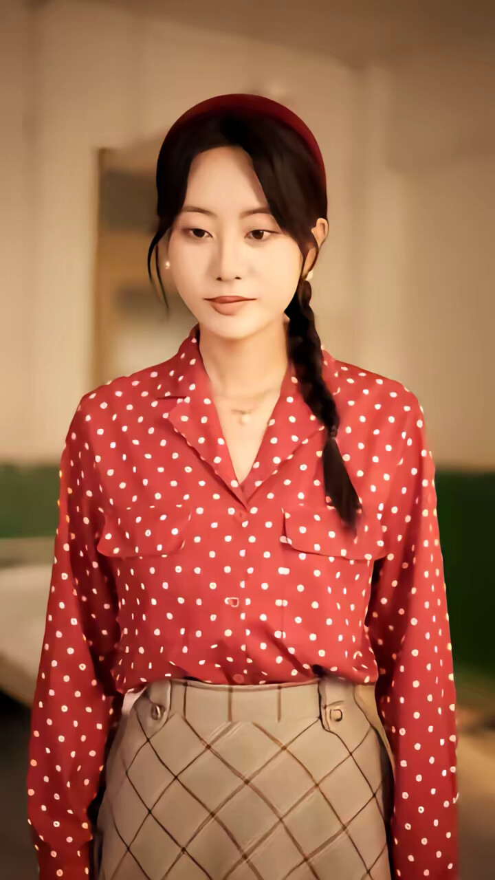 《七零：回乡前农家女被高冷队长共赴岁月》剧照