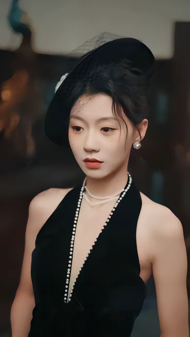 《夜莺与玫瑰》剧照